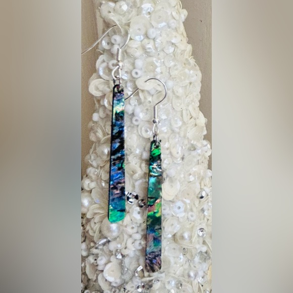 Abalone inspired resin earrings - Picture 4 of 4